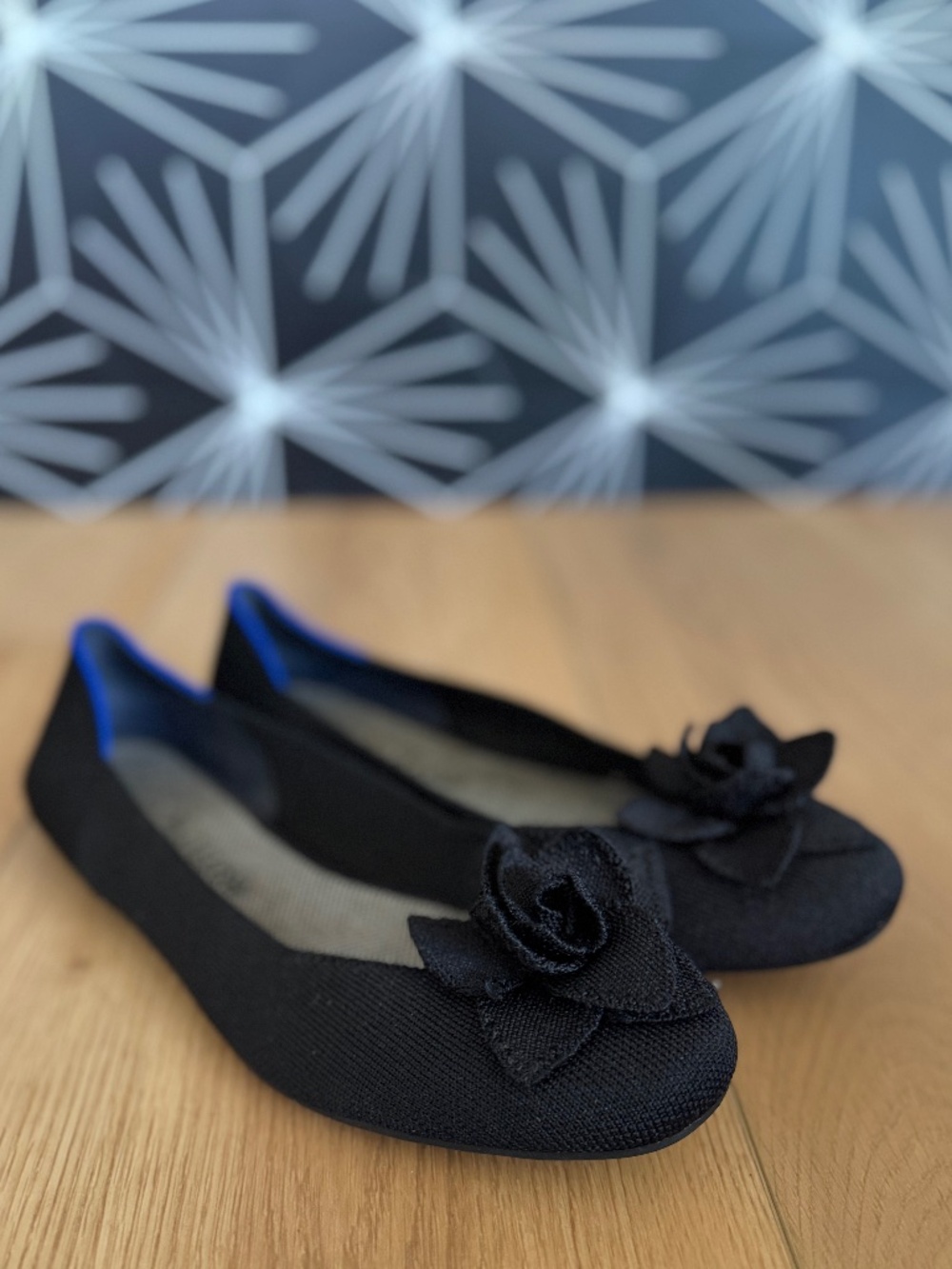 Rothy’s Black Knit Pointed-Toe Flower Rosette Flats (RARE)